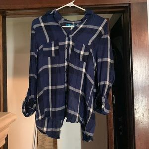 3/4 navy and white flannel button up